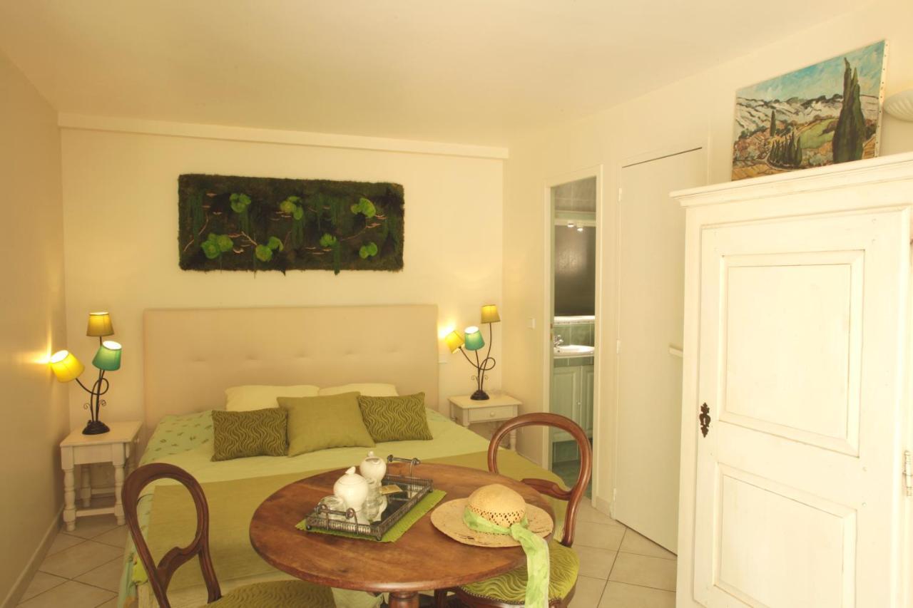 La Campagne St Lazare - Restaurant Chambres D'Hotes Piscine & Spa فورْكيلكييه المظهر الخارجي الصورة